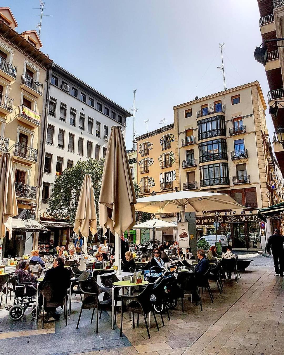 Apartamenticos Plaza Sas I Zaragoza Buitenkant foto